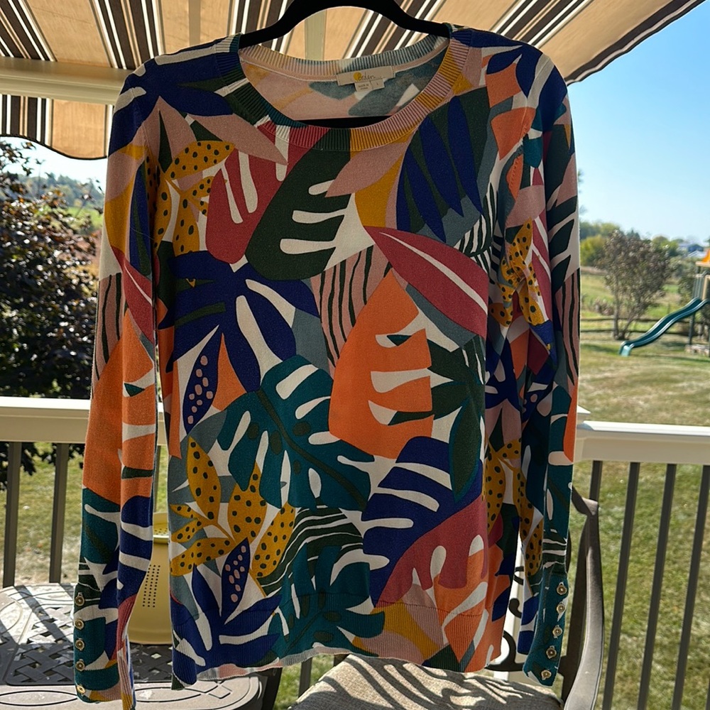 Boden large long sleeve sweater. Multi print.